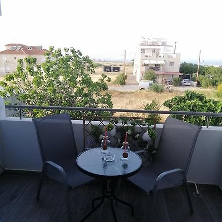 Ariadne Apartment Paralímni Kültér fotó